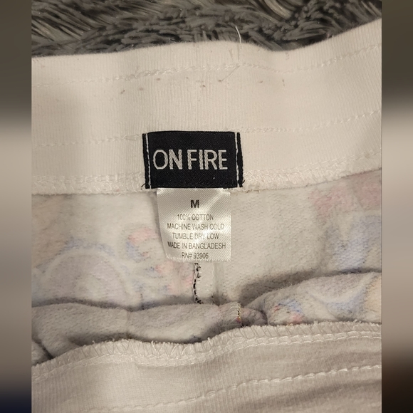 Girls Melanin Queen Graphic Joggers. - Picture 8 of 8